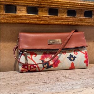 Spartina 449 Tan and Red Floral Wristlet